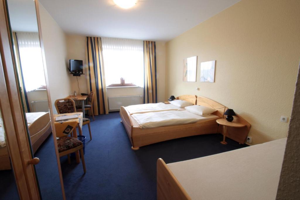 Garni Hotel Hof Zum อาเฮาส์ ห้อง รูปภาพ