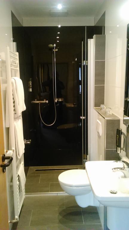 Garni Hotel Hof Zum อาเฮาส์ ภายนอก รูปภาพ