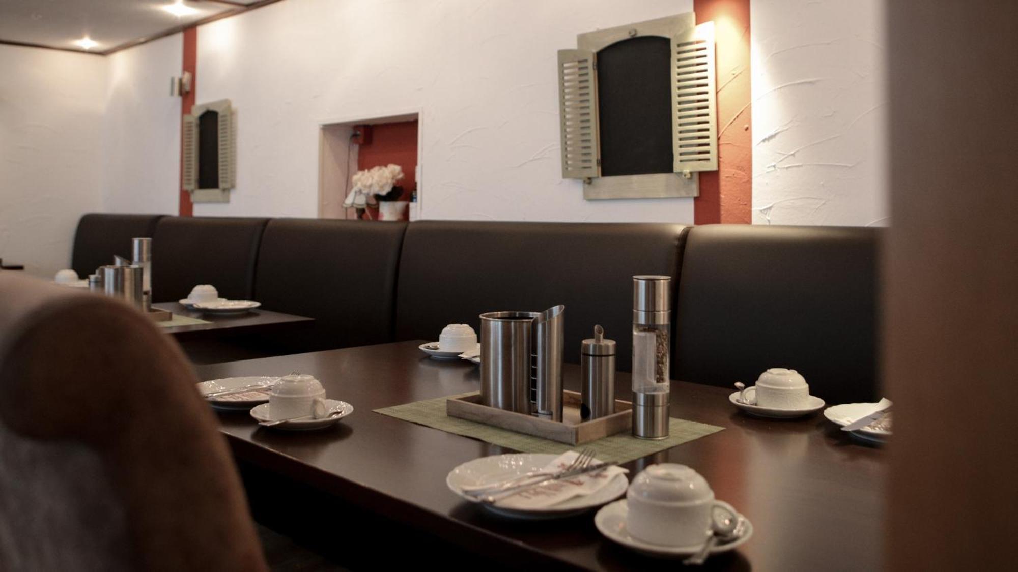 Garni Hotel Hof Zum อาเฮาส์ ภายนอก รูปภาพ