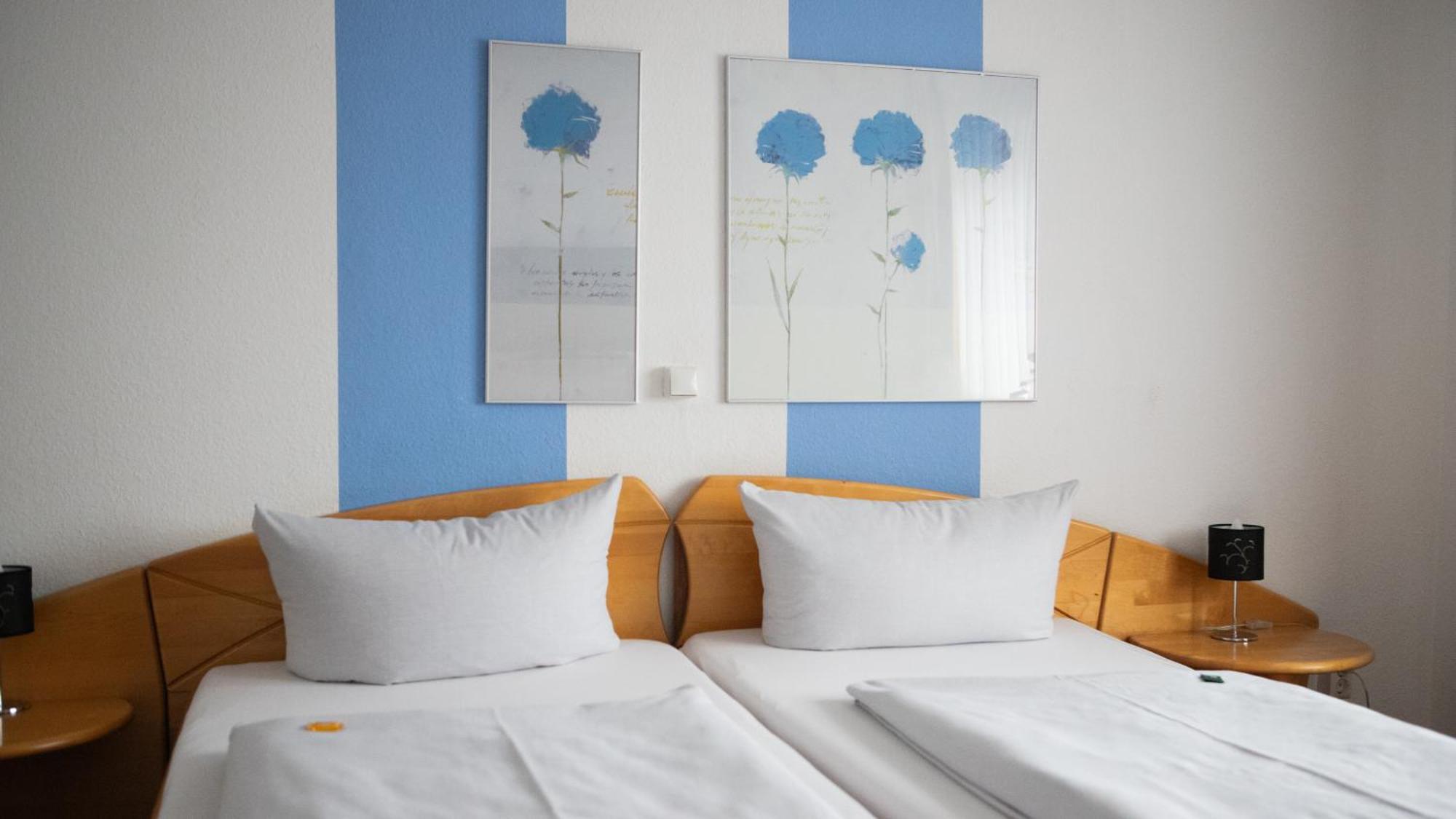 Garni Hotel Hof Zum อาเฮาส์ ภายนอก รูปภาพ
