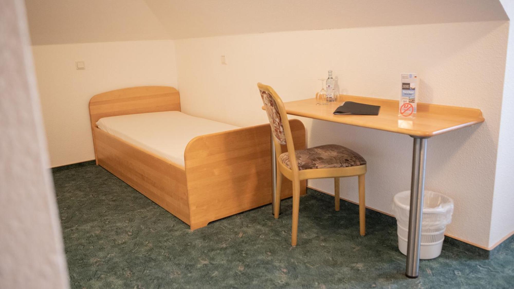 Garni Hotel Hof Zum อาเฮาส์ ภายนอก รูปภาพ